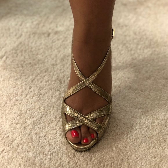 kate spade Shoes - Gold Kate Spade ♠️ shoes. Make me an offer!!